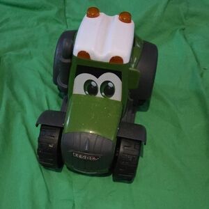 ♥️2 For $25♥️Green and White Toy Tractor